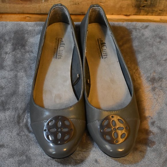Cliffs by White Mountain Shoes - Cliffs by White Mountain Dress Flats